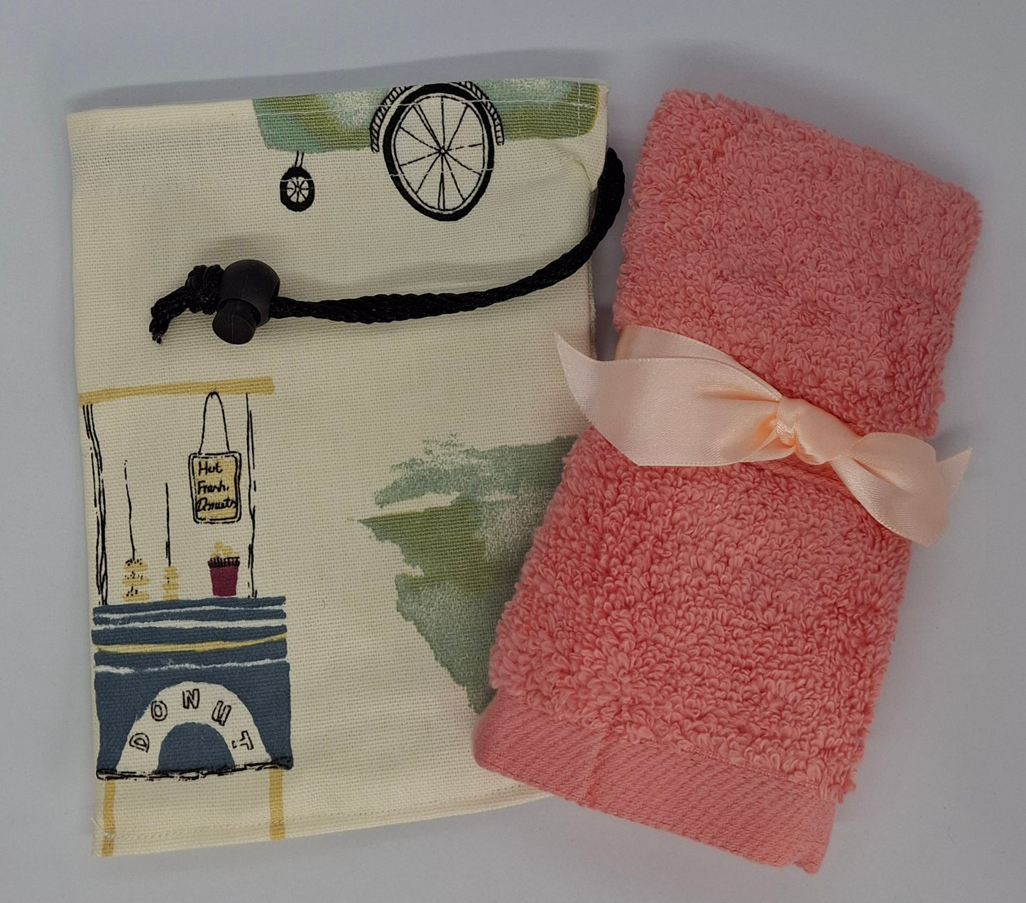 Wash Bag Set - Town Scene - Peach