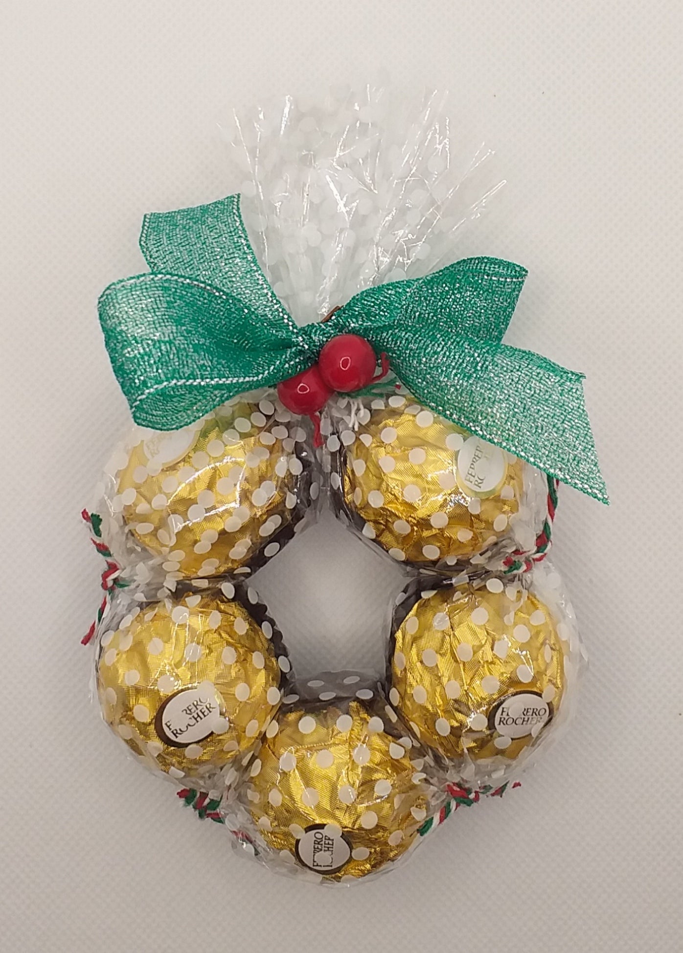 Ferrero Rocher Christmas Wreath - 5 Chocolates - 3 Ribbon Colours