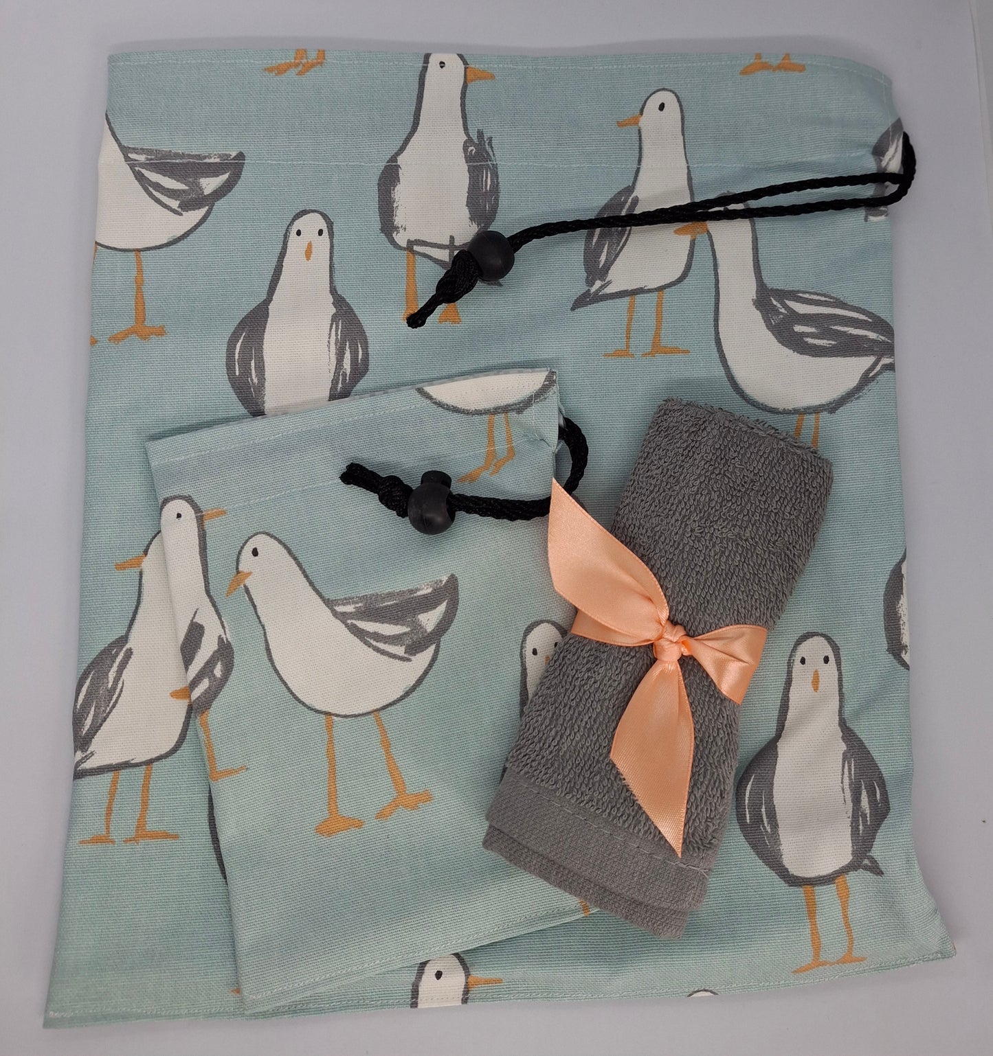Funky Seagulls Shower Cap & Wash Bag Gift Set