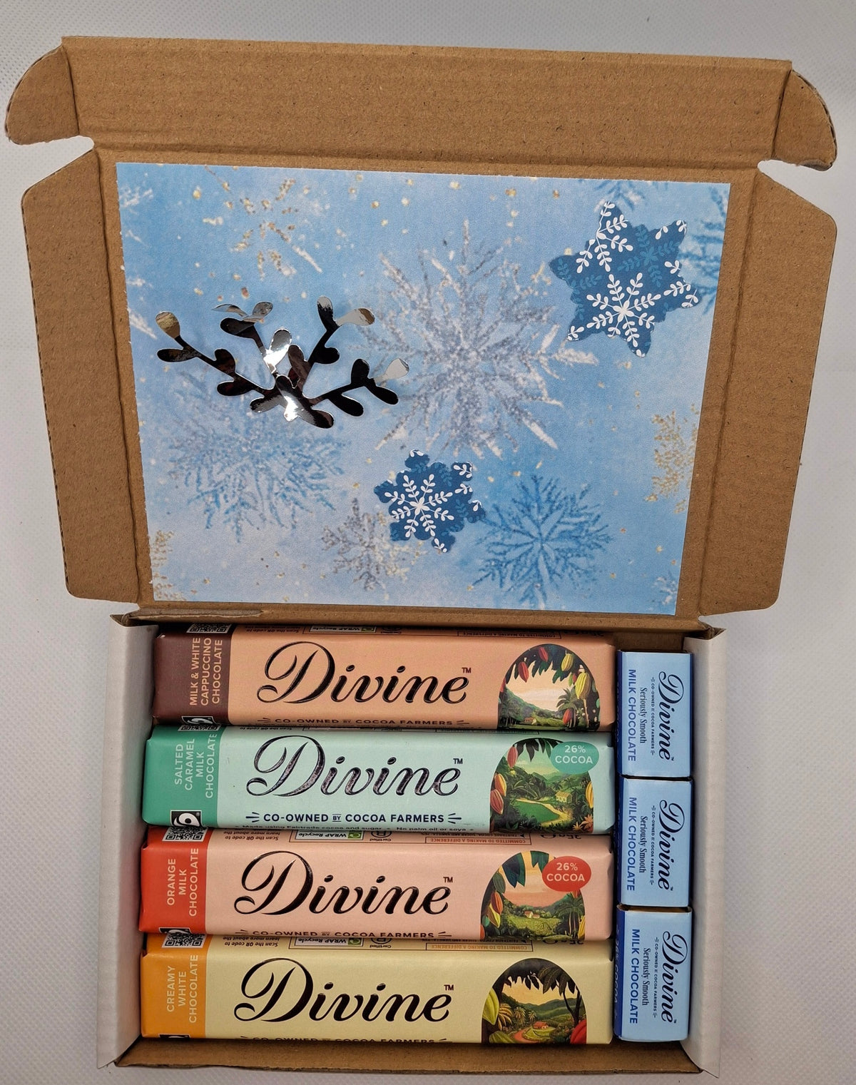 Blue & Silver Snowflake Christmas Divine Chocolate Gift Box – 4 Bars & 6 Minis