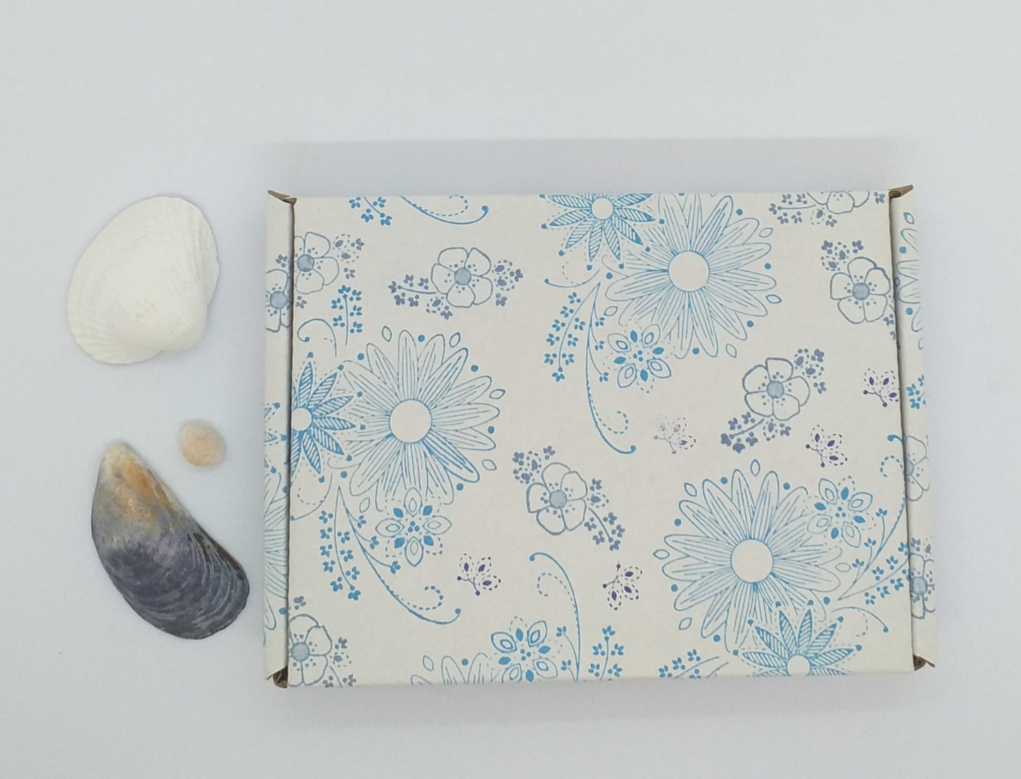 Pretty Little Treat Boxes - Choice of 3 Colours